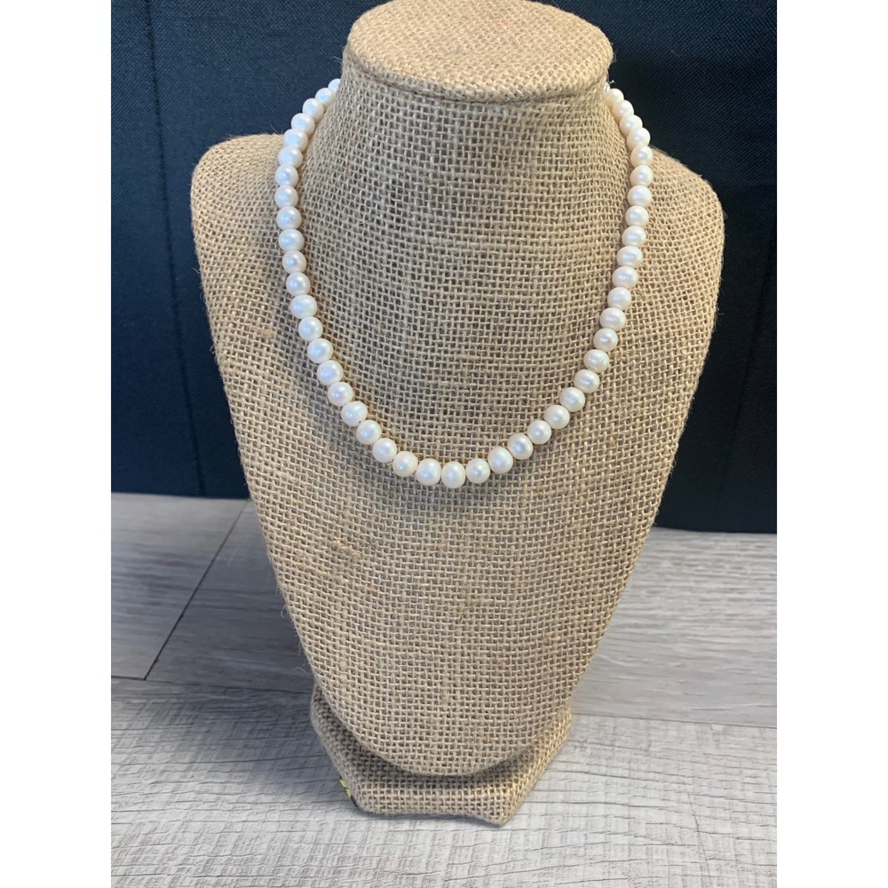 Vintage 16 Inch Cream Cultured Pearl Strand Necklace Silver Tone Lobster Clasp